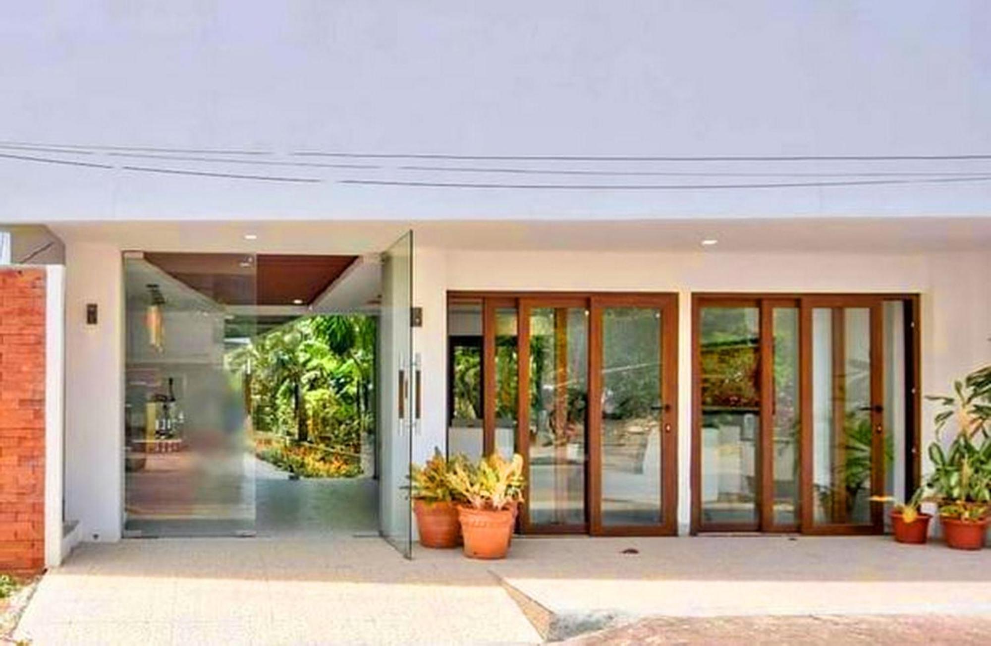 Lukay Las Brisas Balabag  エクステリア 写真