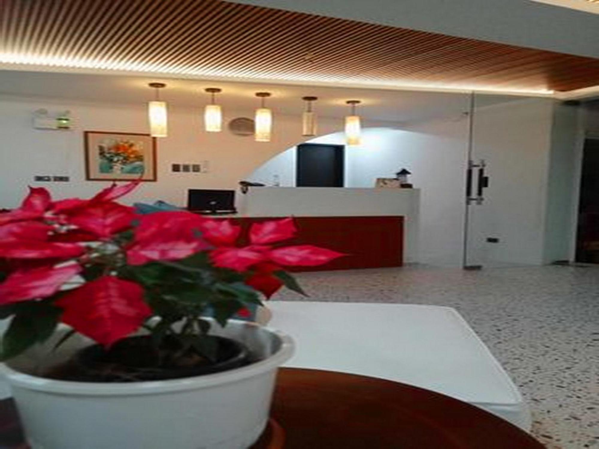 Lukay Las Brisas Balabag  エクステリア 写真